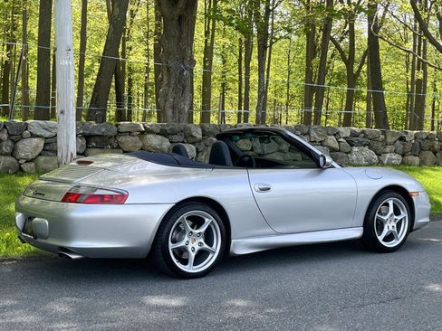 Used 2002 Porsche 911 Carrera RWD image 27