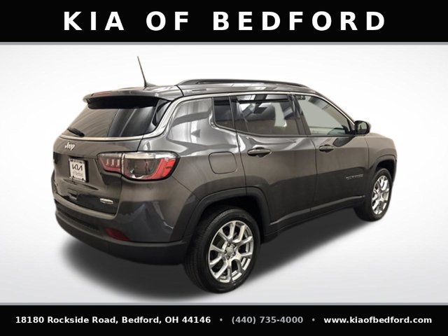 Used 2023 Jeep Compass Latitude AWD/4WD image 6