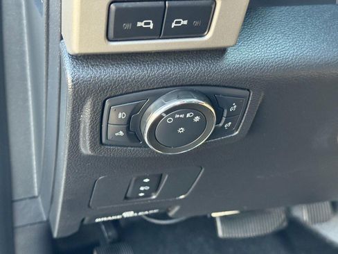 Used 2021 Ford F250 Lariat w/ FX4 Off-Road Package image 18