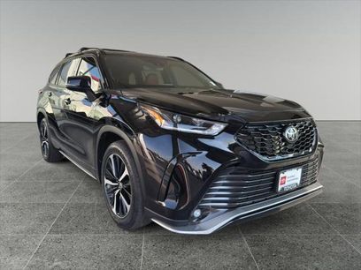 Certified 2021 Toyota Highlander XSE