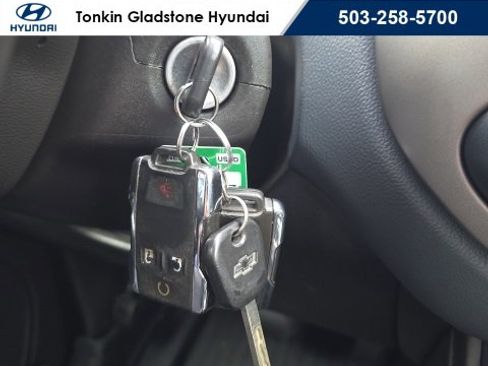 Used 2017 Chevrolet Colorado Z71 image 16