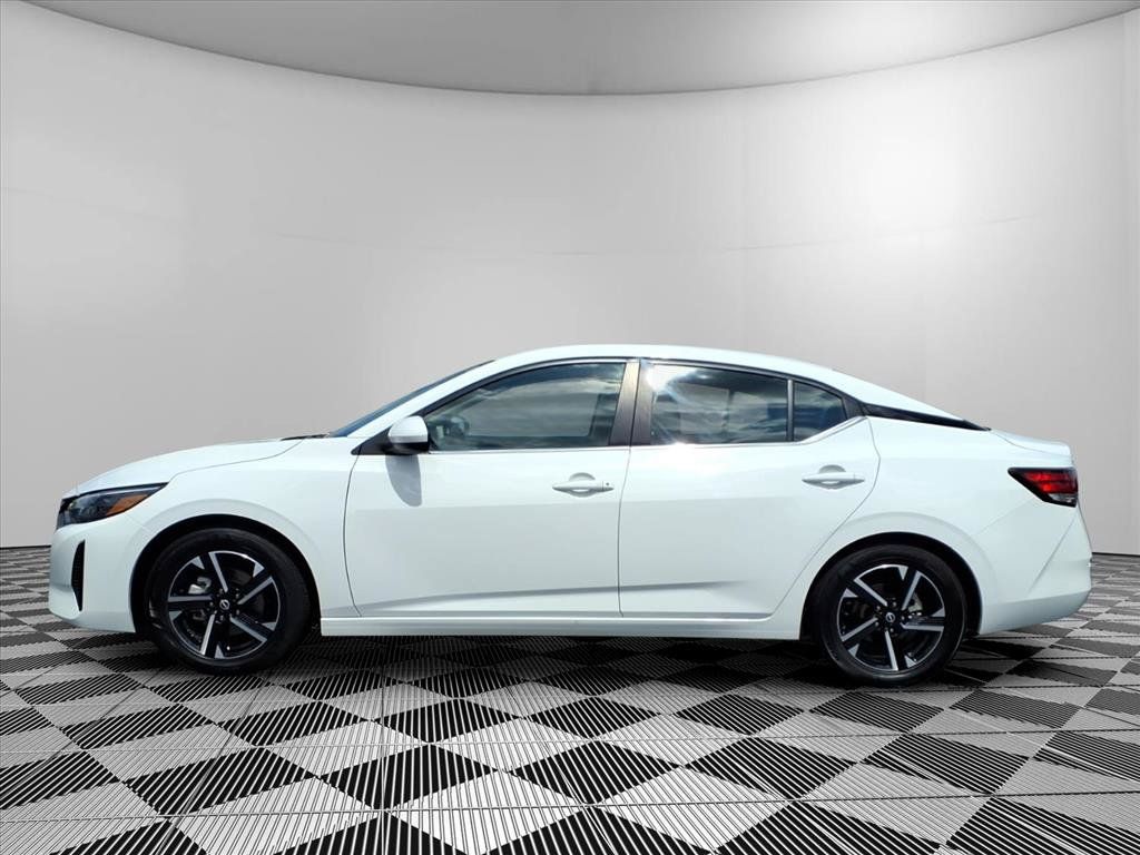 Used 2025 Nissan Sentra SV FWD image 25