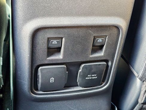 Used 2024 Ford Bronco Wildtrak image 32