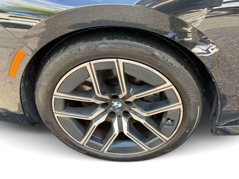 Used 2024 BMW 760i xDrive AWD/4WD image 12