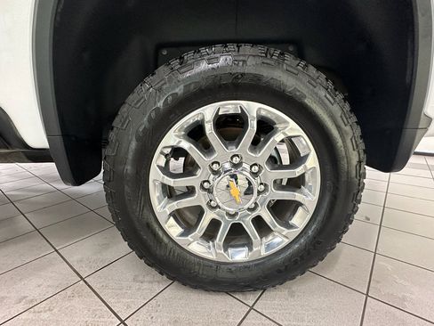 Certified 2025 Chevrolet Silverado 2500 LTZ w/ LTZ Premium Package image 41