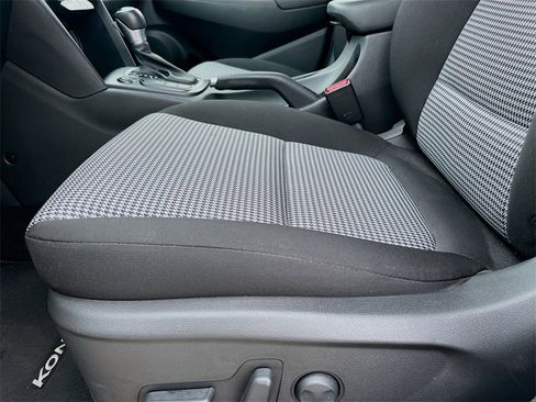 Used 2021 Hyundai Kona SEL Plus w/ Cargo Package image 19