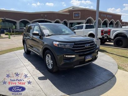 Certified 2023 Ford Explorer XLT w/ Equipment Group 202A