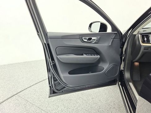 New 2026 Volvo XC60 B5 Plus w/ Protection Package Premier image 27