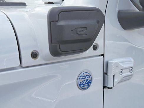 Used 2021 Jeep Wrangler Unlimited Sahara w/ Cold Weather Group image 22