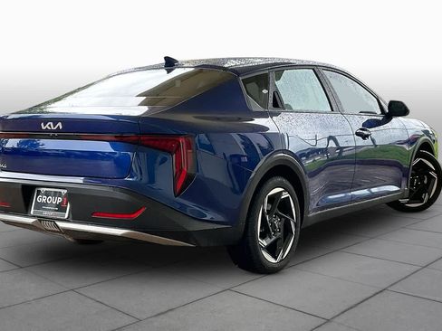 Used 2025 Kia K4 EX FWD image 11