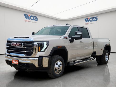 New 2026 GMC Sierra 3500 SLE w/ SLE Value Package AWD/4WD image 5
