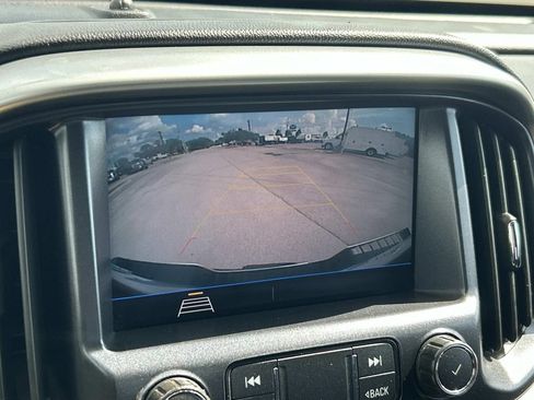 Used 2021 Chevrolet Colorado LT w/ Fleet Safety Package RWD image 28