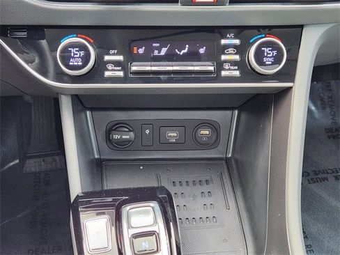 Certified 2023 Hyundai Sonata SEL w/ Convenience Package image 14