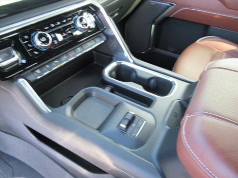 Used 2024 GMC Sierra 2500 Denali Ultimate w/ Max Trailering Package image 18