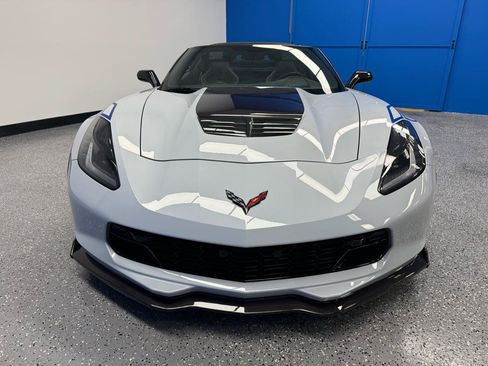 Used 2018 Chevrolet Corvette Z06 w/ Carbon 65 Edition RWD image 3