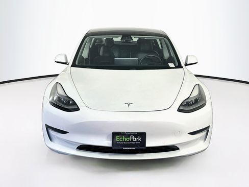 Used 2021 Tesla Model 3 Standard Range Plus RWD image 2