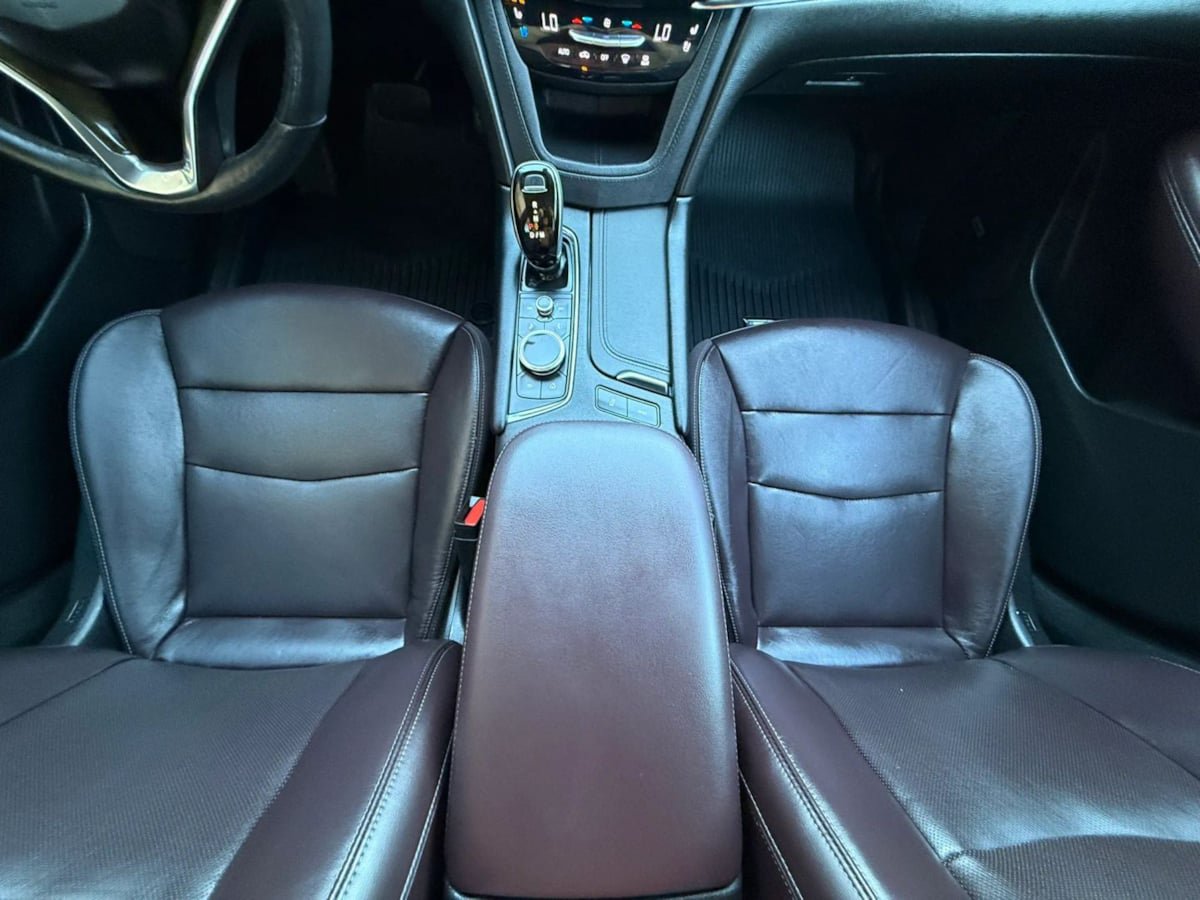 Used 2020 Cadillac XT6 Premium Luxury FWD image 52
