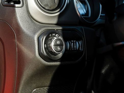 Used 2021 Jeep Gladiator Sport AWD/4WD image 29