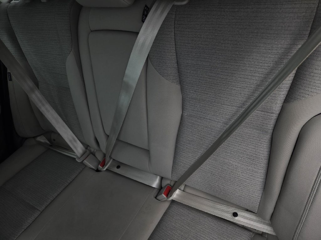 Certified 2023 Nissan Rogue SV FWD image 12