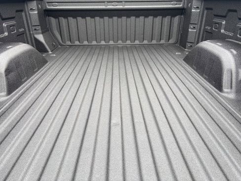 Used 2022 GMC Sierra 1500 Elevation image 18