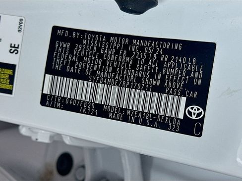 Certified 2024 Toyota Corolla LE FWD image 31