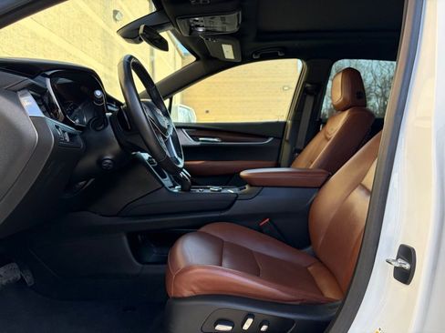 Used 2020 Cadillac XT5 Premium Luxury image 8