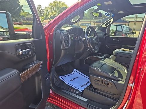 Used 2022 Chevrolet Silverado 2500 High Country w/ Z71 Off-Road Package image 14