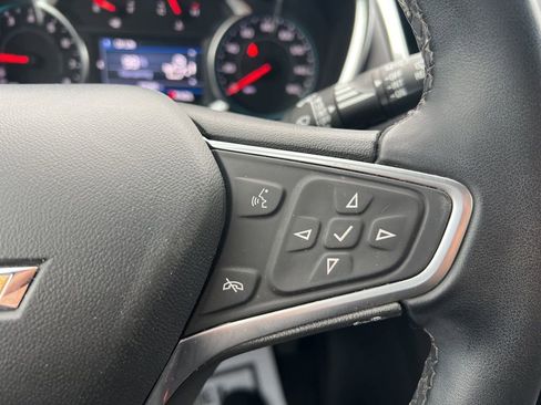 Used 2023 Chevrolet Equinox LT image 18