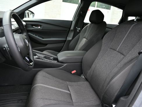 Used 2024 Honda Accord Sport image 15