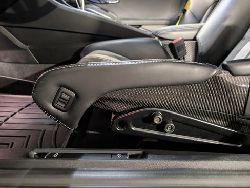 Certified 2018 Porsche 911 GT3 RWD image 18