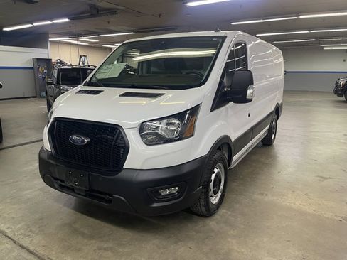 Certified 2024 Ford Transit 150 Low Roof RWD image 4