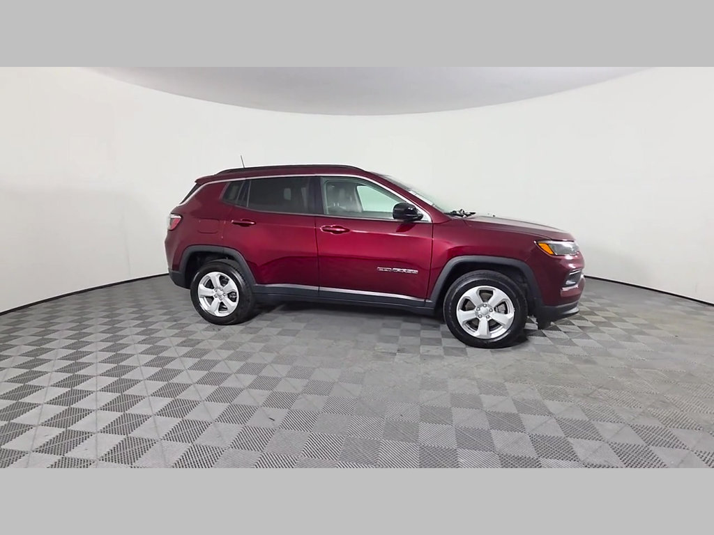 Used 2022 Jeep Compass Latitude AWD/4WD image 37