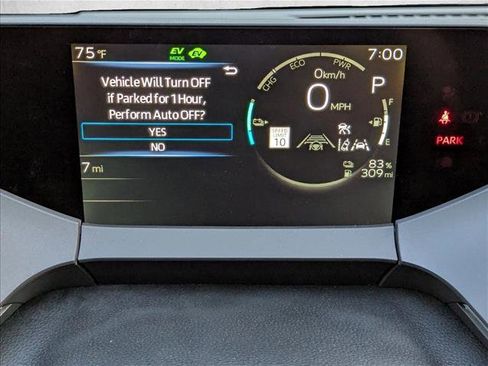 New 2026 Toyota Prius Plug-In Hybrid FWD image 11