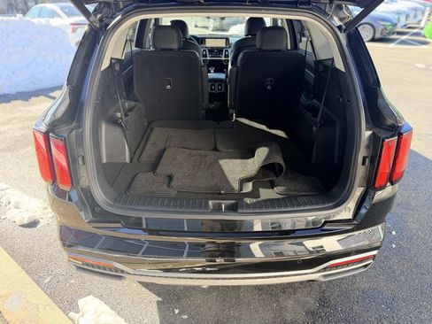 Used 2022 Kia Sorento SX image 17