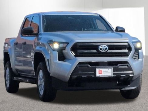 Certified 2026 Toyota Tacoma SR AWD/4WD image 3