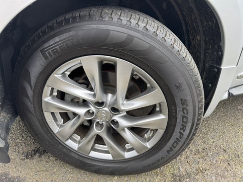 Used 2014 INFINITI QX60 AWD w/ Premium Package image 32