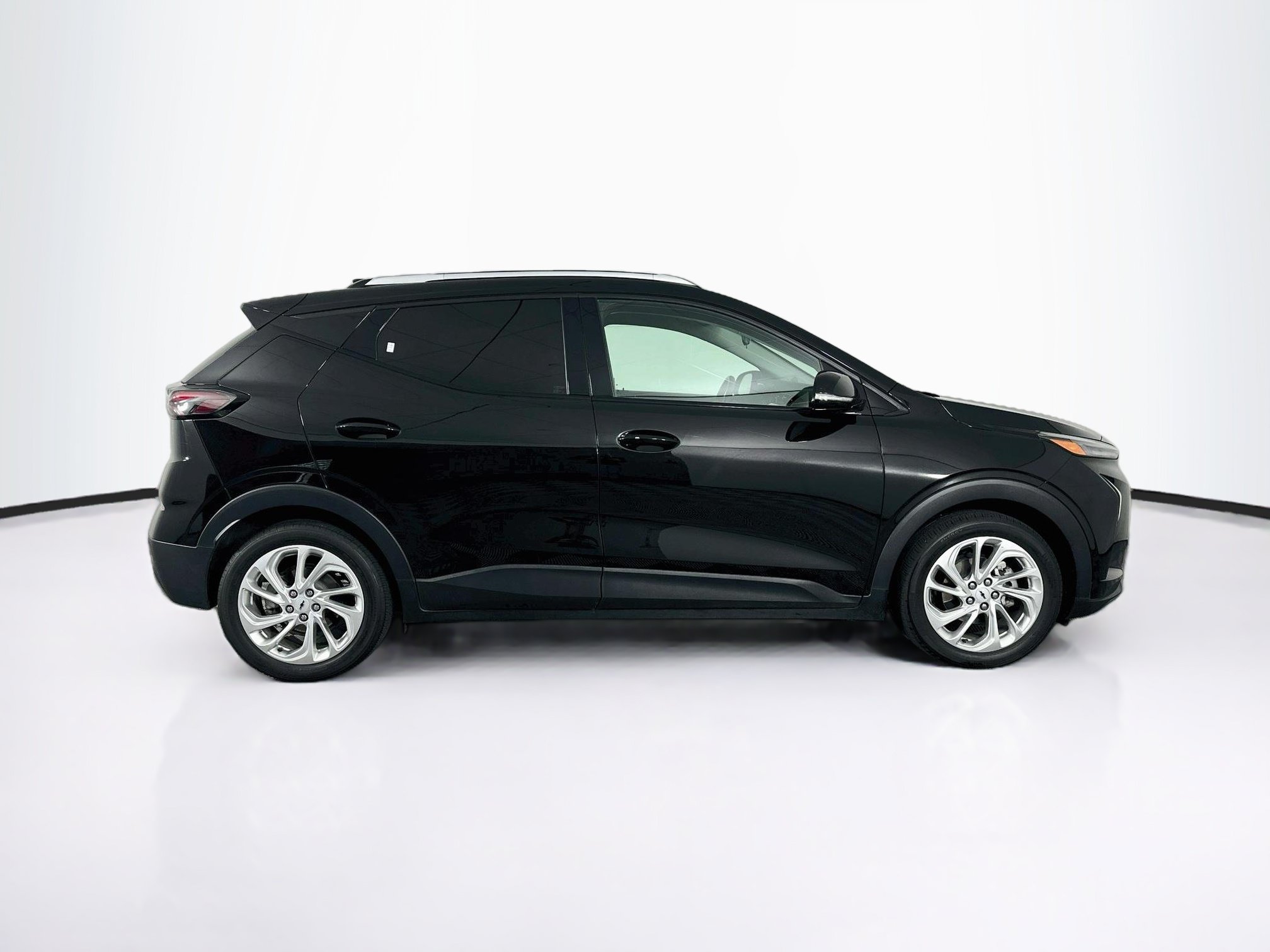 Used 2023 Chevrolet Bolt EUV LT FWD image 10