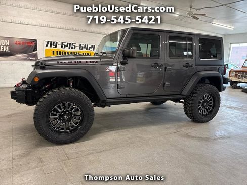 Used 2017 Jeep Wrangler Unlimited Rubicon image 1
