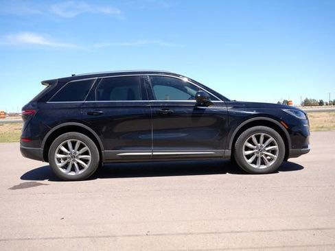 Used 2022 Lincoln Corsair FWD w/ Premium Package image 5