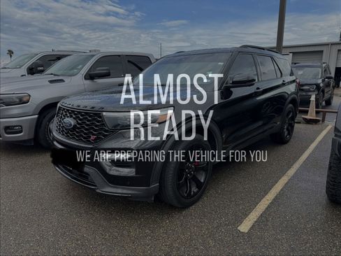 Used 2023 Ford Explorer ST w/ Equipment Group 401A AWD/4WD image 2