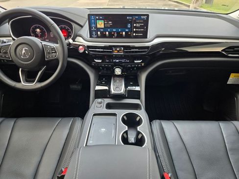 Certified 2026 Acura MDX w/ Technology Package FWD image 16