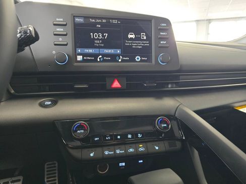 New 2026 Hyundai Elantra SEL Sport Premium FWD image 22