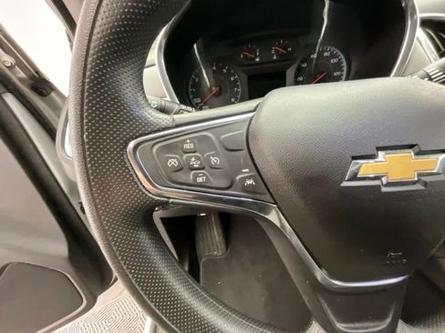 Used 2020 Chevrolet Equinox LS w/ LS Convenience Package FWD image 17