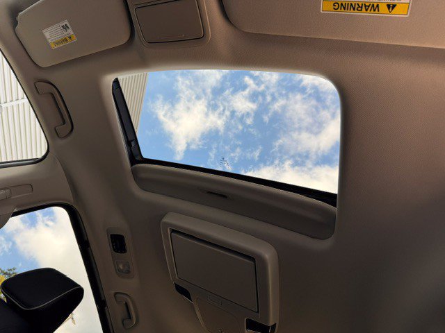 Used 2025 Honda Odyssey Elite image 50
