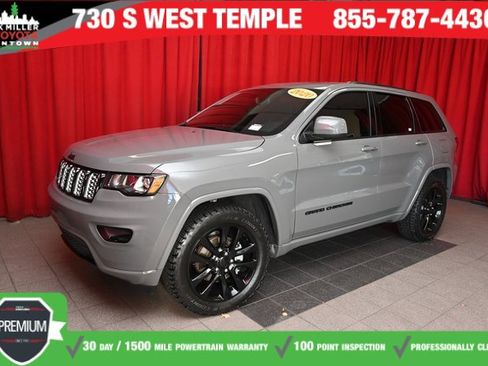 Used 2020 Jeep Grand Cherokee Altitude image 1