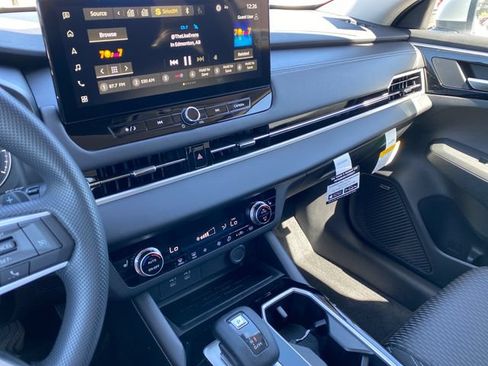 New 2026 Mitsubishi Outlander ES AWD/4WD image 17