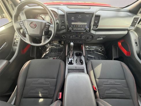 Used 2024 Nissan Frontier PRO-4X w/ Pro Convenience Package image 12