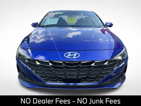 Used 2023 Hyundai Elantra Limited FWD image 4