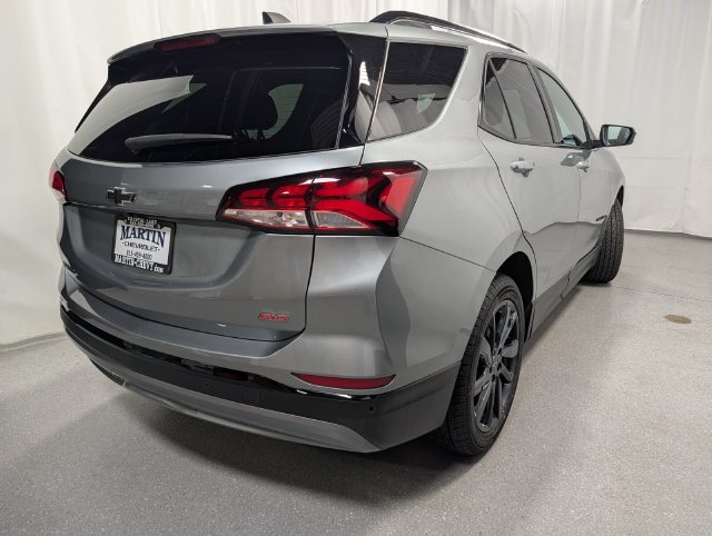 Certified 2024 Chevrolet Equinox RS FWD image 3