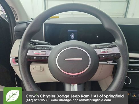 Used 2025 Hyundai Tucson SEL FWD image 22